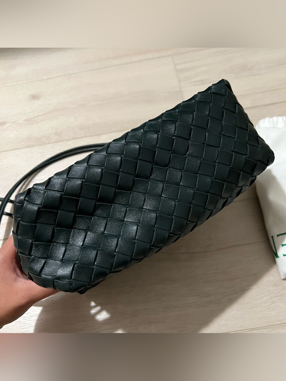 Bottega Veneta MEDIUM Camera Loop Bag in Ink - Picture 2 of 7